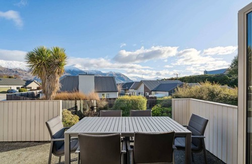 Wanaka Apartment | Treble Cone Views - 2 Bedroom