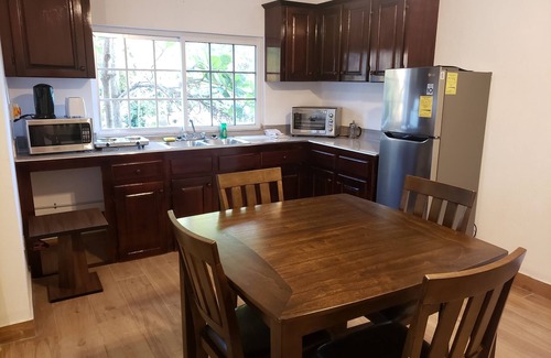 West End Cottage | Tree house Cottage with Ocean View, Hammocks and Fast Wifi. Great for groups