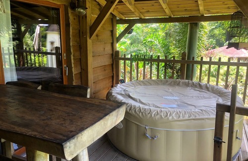 Pointe-Noire Cabin | Tree house