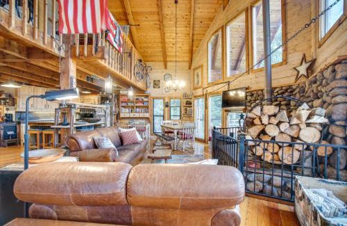 McCall House | Tree-Lined McCall Cabin Walk to Payette River!