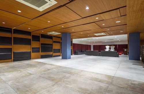 Gandhinagar Hotel | Treebo Blue Moon