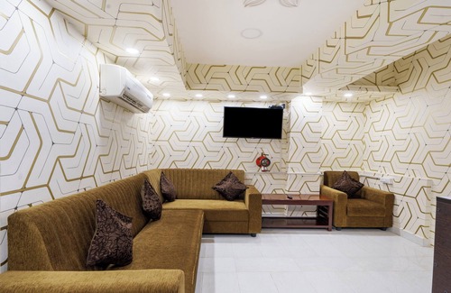 Madurai Hotel | Treebo D Grand