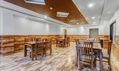 Guwahati Hotel | Treebo Hotel Mobi VIP Airport