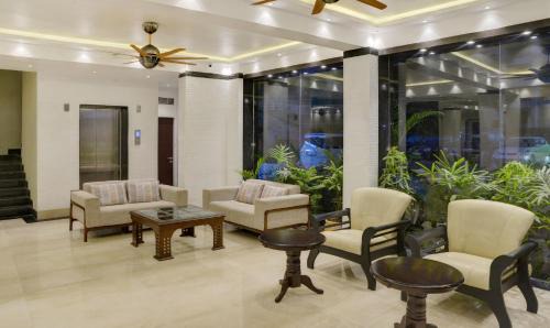 Kolkata Hotel | Treebo Premium The Crystal, Chinar Park