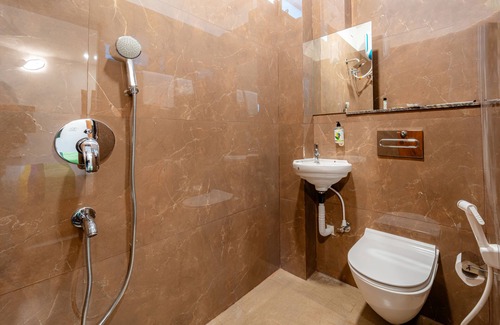 Indore Hotel | Treebo Pure Earth Stay, Vijay Nagar