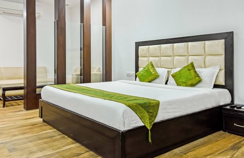 Jalandhar Hotel | Treebo Red Petal Jalandhar