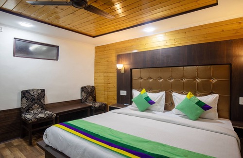 Srinagar Hotel | Treebo Royal Park - 7 Km From Dal Lake