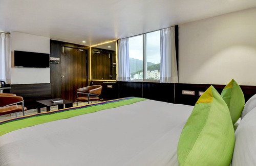 Visakhapatnam Hotel | Treebo Siesta Muralinagar