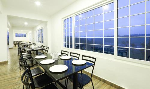 Kandal Hotel | Treebo Skydale Inn & Suites With Mountain View