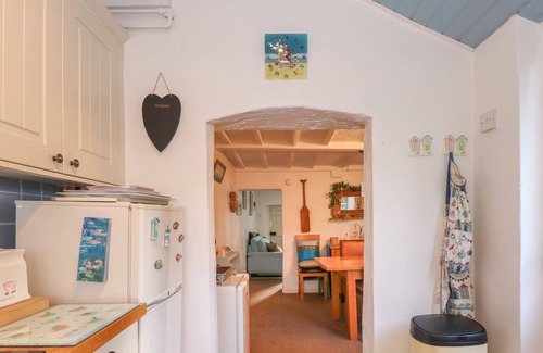West Rudham House | TREECREEPER'S COTTAGE, pet friendly in Great Massingham