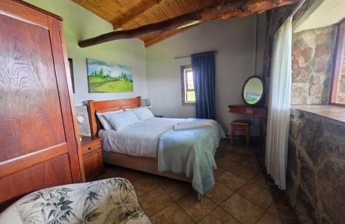 Emakhazeni Cabin | Treeferns Trout Lodge