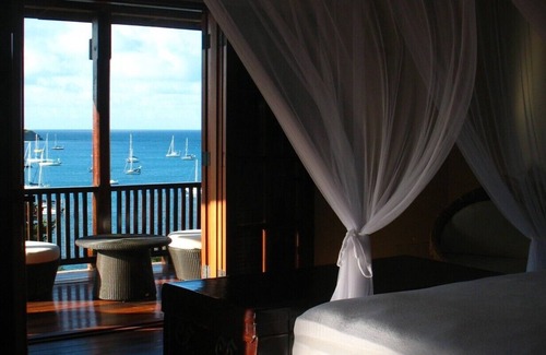 Lance aux Epines Villa | Treefrog Villa - 5 bedrooms overlooking the Ocean with resort access