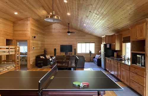 Island Park Cabin | Treetop Loft-28 miles to Yellowstone-Owner Operated