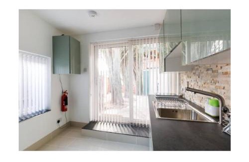 Acocks Green Apartment | treetops flat3 Hall Green B28