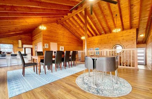 Katoomba House | Treetops Retreat Katoomba