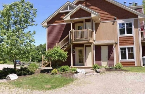 Mont-Tremblant House | Tremblant Ski-Golf Oasis with views🎿⛳️
