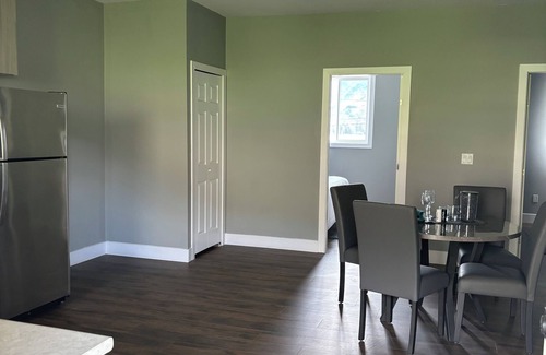 Okanagan-Similkameen Apartment | Tremendous 4-bedroom apartment in Keremeos with AC, WiFi, and all the amenities