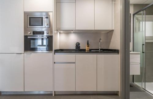 Barrio de La Latina Apartment | Trendy La Latina Escape for 3 Next to the Iconic Rastro Market Latina Toledo II