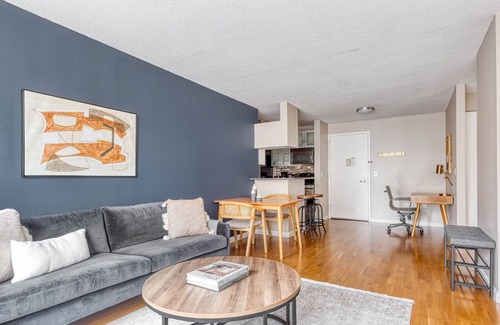 Upper West Side Apartment | Trendy UWS 1BR w/Gym, Doorman & Elevator, nr Central Park, by Blueground