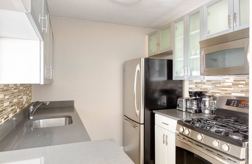 Upper West Side Apartment | Trendy UWS 1BR w/Gym, Doorman & Elevator, nr Central Park, by Blueground