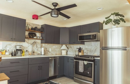 Truth or Consequences House | Tres Ocotillos - Modern Eclectic Casita near Hot Springs in T or C