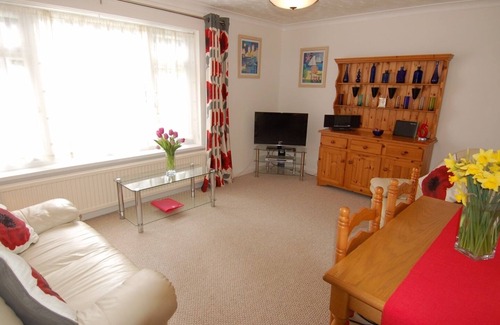 St Austell Cottage | TREVILLAS, with a garden in Polgooth