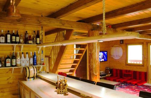 Montenegro Cabin | Triangle Woodhouse