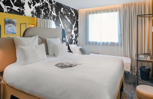 Cœur de Ville Hotel | Tribe Paris La Defense Esplanade