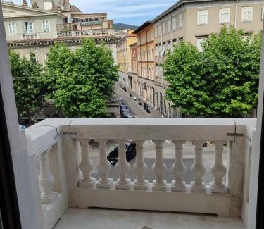 Trieste Old Town House | Triestecenter Rooms & Apartments - Colori di Trieste