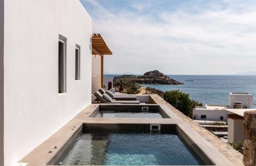 Platis Gialos Hotel | Trinity Mykonos - Beachfront Villa
