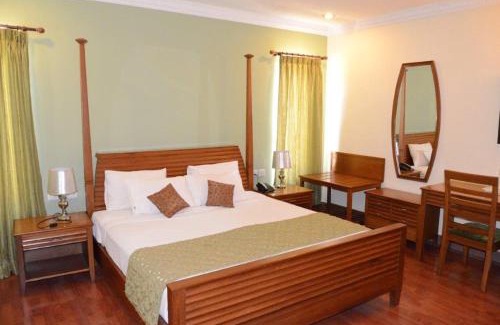 Ulsoor Hotel | Trinity Suites