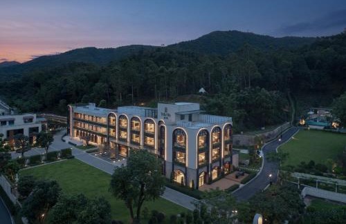 Huadu Hotel | Trip.com Group Country Retreats(Guangzhou Bella vita manor)