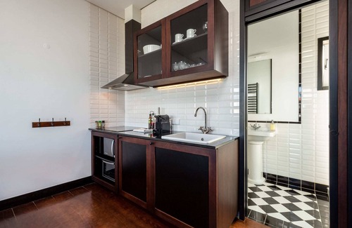 Centro / Baixa Apartment | Tripas-Coração: Large Studio with great views - Clérigos
