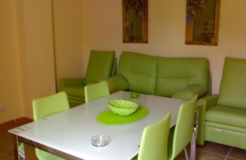 Alcoy Apartment | Triple apartment - 3 single beds. two in Alcoi