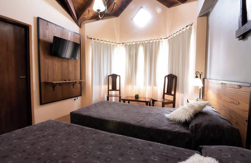 Macrozona Meseta Cerro Calafate Hotel | Triple room Hostería Glaciares de la Patagonia