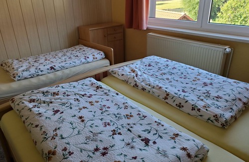 Konigshutte Bed & Breakfast | Triple room - Pension Königshof