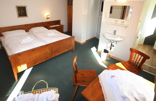 Bruck an der Grossglocknerstrasse Other | Triple room with fl. Water - Alpenblick, guesthouse