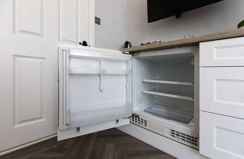 St. Helier Apartment | Triple Suite - Eden Beach Suite