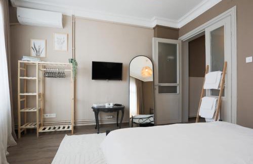 Taksim Apartment | Triplex In the Heart of Taksim for Big Groups and Familes