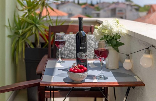 Trogir Apartment | Trogir Downtown apartments - Sun
