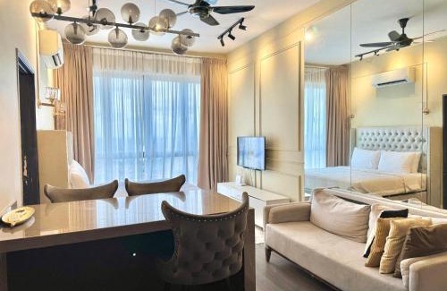 Bandar Kota Bharu Apartment | Troika Residensi By Tara Sutra Sky Suite