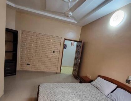 Porto-Novo Apartment | trois chambres et salon avec balcon à Porto Novo