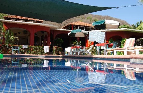 Troncones Villa | Troncones B&B/Rental Villa - Beachfront, Pool, View - Casa Delfin Sonriente