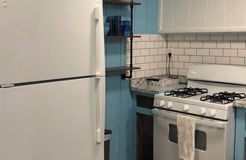 Cartwright Apartment | Tropic Cove Studio: 2 Bedroom unit, Wi-Fi, Air Conditioned, Centrally Located!