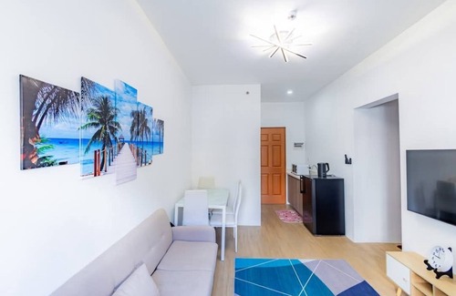 Lapu-Lapu Condo | Tropical 2BR with pool Pets OK and Walk to near famous beach spot in mactan