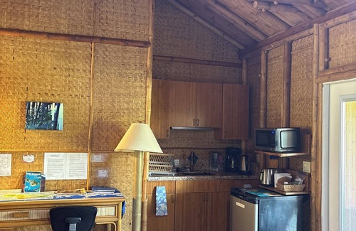 Haiku Bed & Breakfast | Tropical bamboo refuge in upcountry Maui!nBamboo Heaven Maui LLCnBBPH 2012/0003