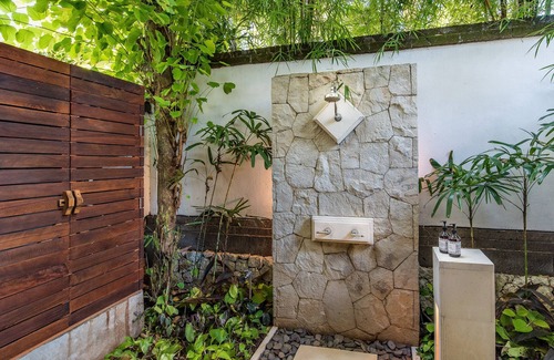 Jimbaran Bay Villa | Tropical Charm Luxuries 4 Bedroom Villa, Jimbaran