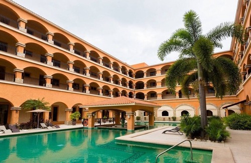 Crucecita Condo | Tropical Condo Ocean View Great Location Marina Chahué