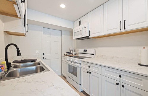 Indian Rocks Beach Cottage | Tropical Coquina Cove #6