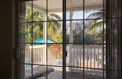East Naples Cottage | Tropical Cottage with a Million Dollar View- No storm damage from hurricanes